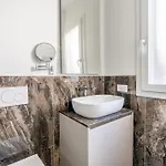 Aurea 27 - 5 Min Walk To Private Garden Semesterbostad