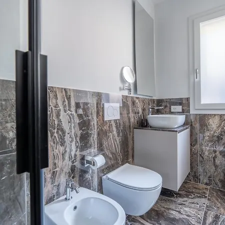 Aurea 27 - 5 Min Walk To Private Garden Holiday home *